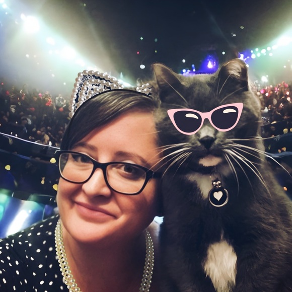 Meet your Posher, Nicole - Picture 7 of 14